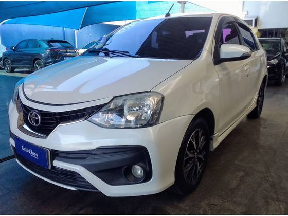 TOYOTA ETIOS 1.5 PLATINUM SEDAN 16V FLEX 4P AUTOMÁTICO TOYOTA ETIOS 1.5 PLATINUM SEDAN 16V FLEX 4P AUTOMÁTICO